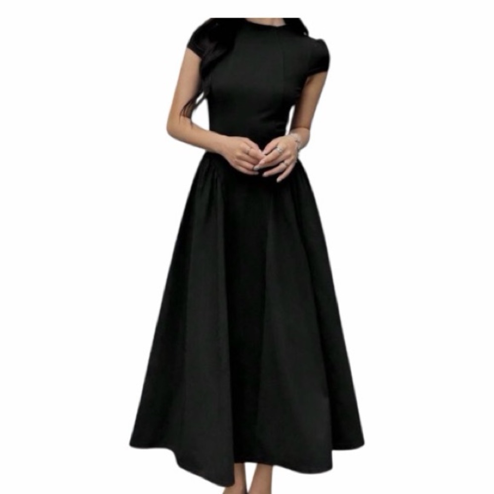 New Teen black flowy dress